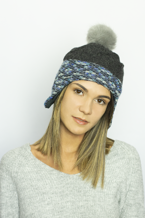 Bonnet en laine pour femme style péruvien gris et bleu