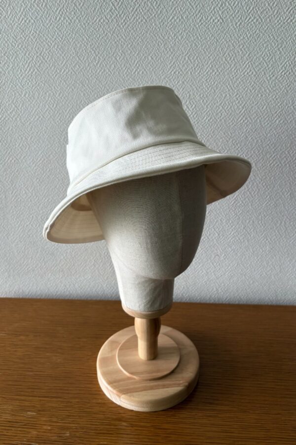 Bob unisexe blanc écru, coton polyester