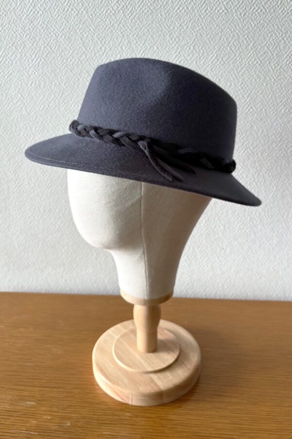 Fedora Chicago gris foncé, accessoire de mode masculin moderne
